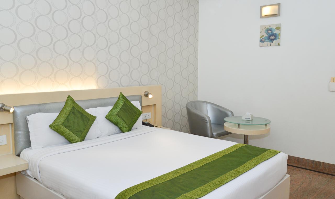 Treebo Check In By Oran Hotel New Delhi Buitenkant foto