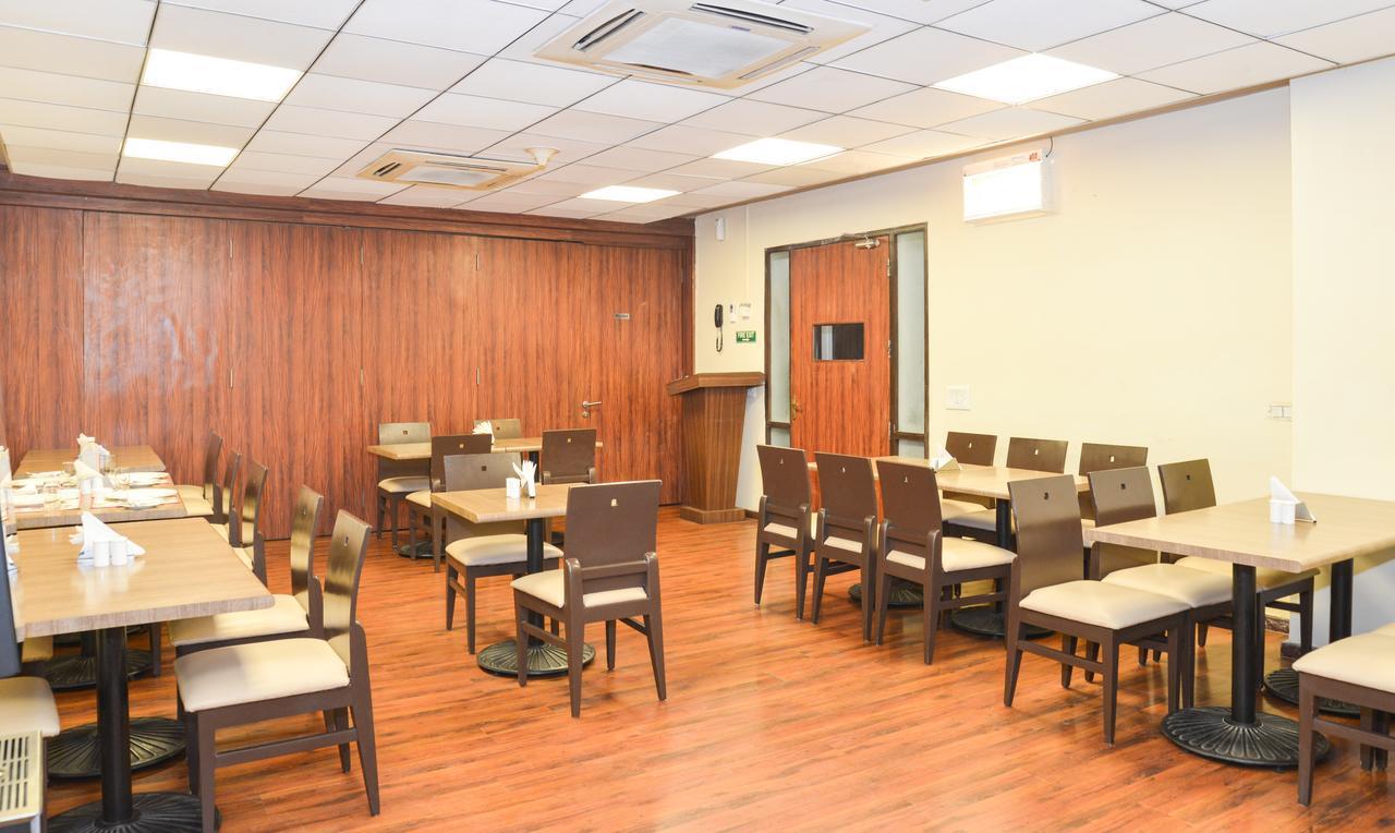 Treebo Check In By Oran Hotel New Delhi Buitenkant foto