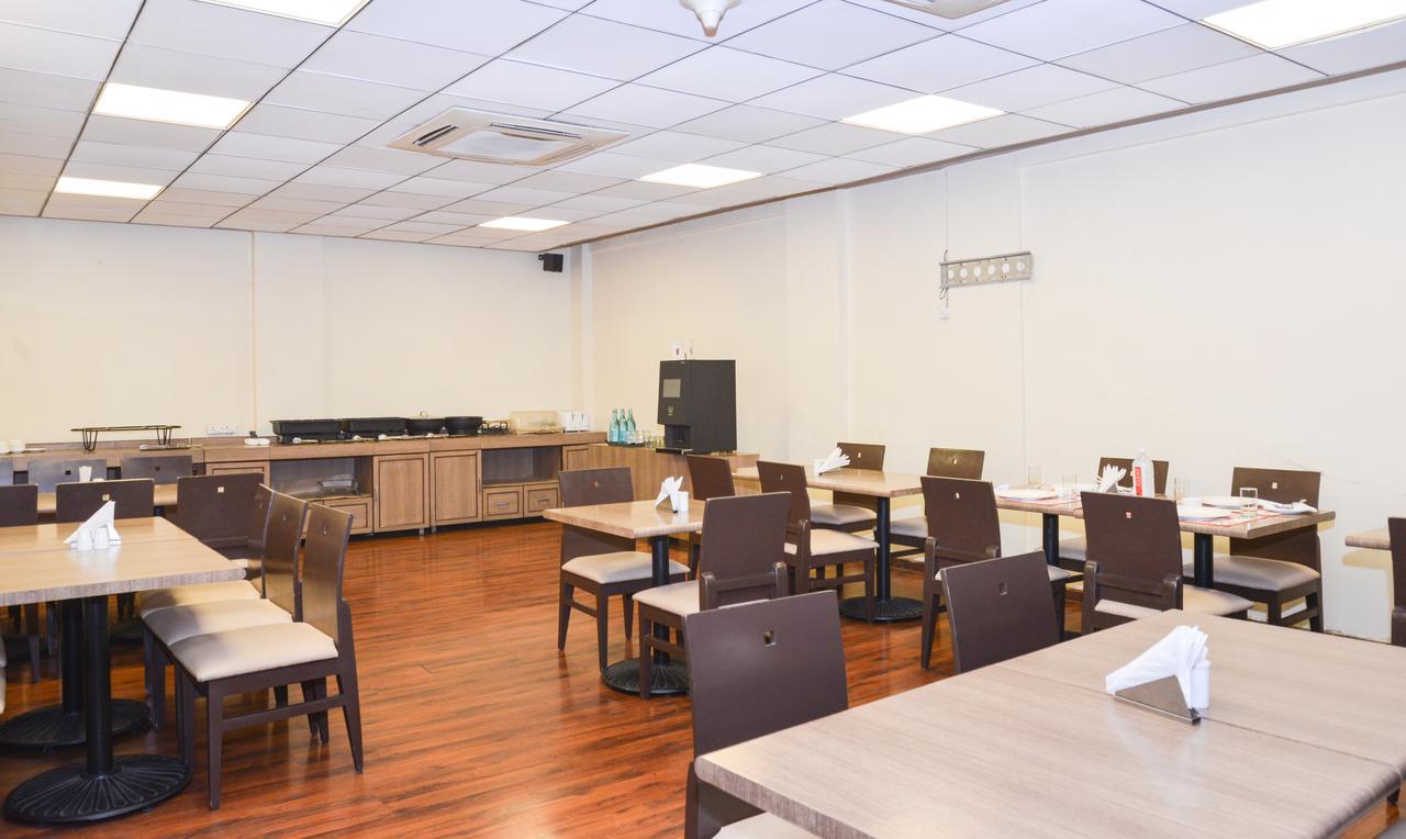 Treebo Check In By Oran Hotel New Delhi Buitenkant foto