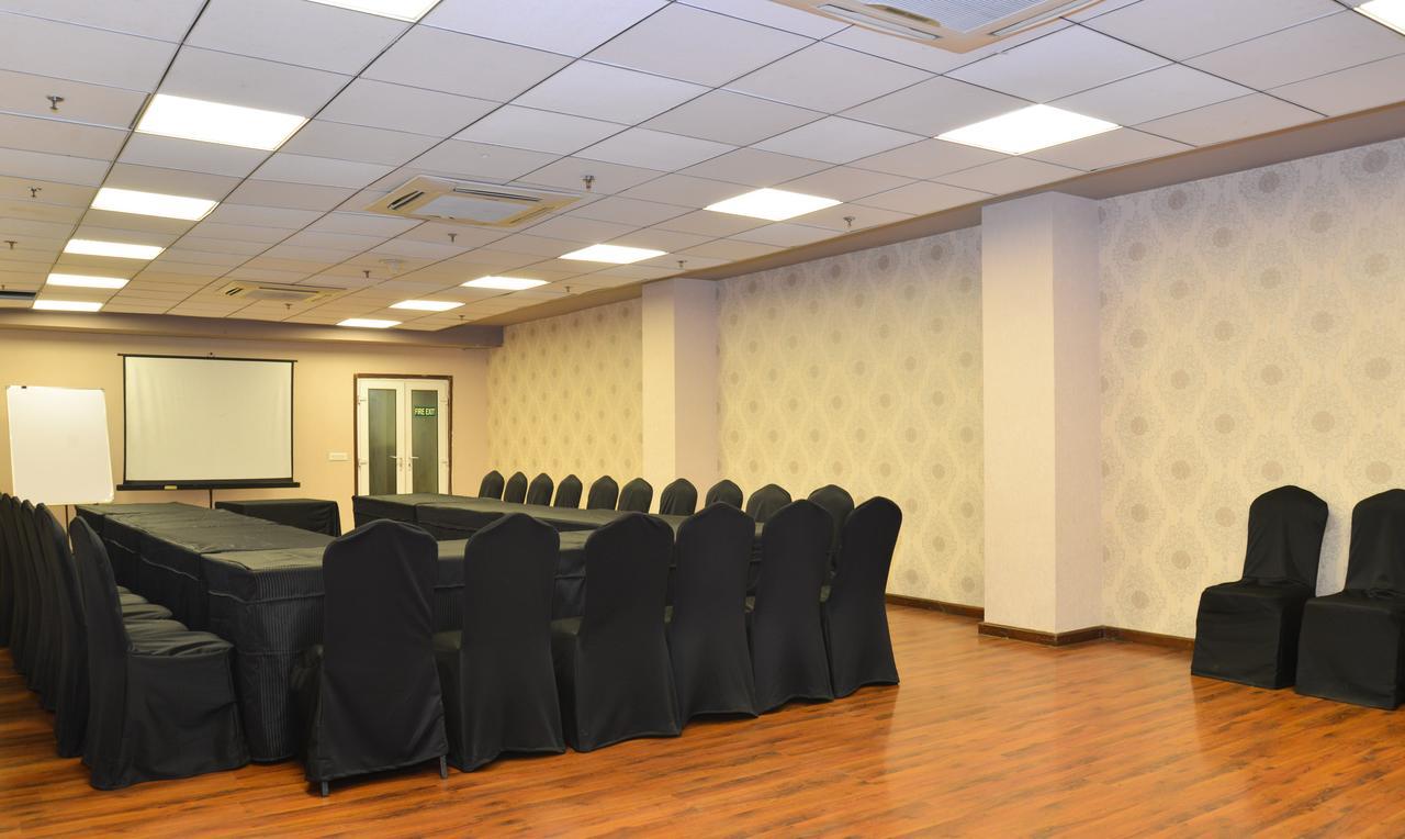 Treebo Check In By Oran Hotel New Delhi Buitenkant foto