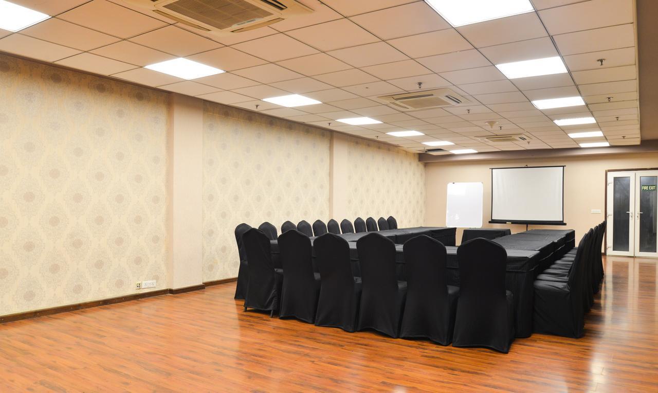 Treebo Check In By Oran Hotel New Delhi Buitenkant foto